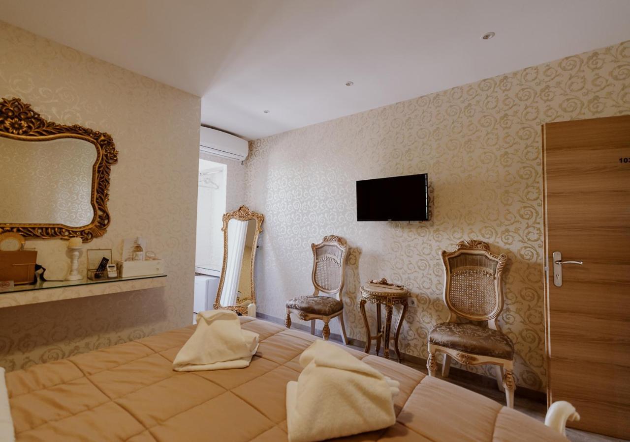 Aparthotel Roh *
