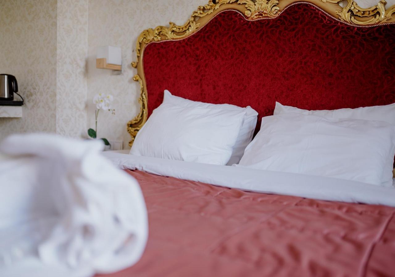 Roh Aparthotel Athens